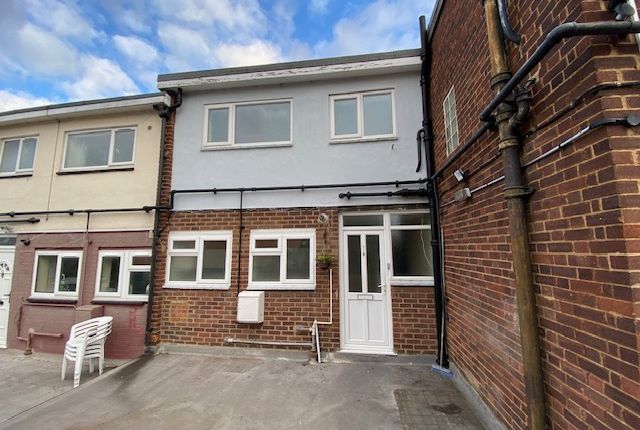 210a, High Street, Hornchurch photo 2