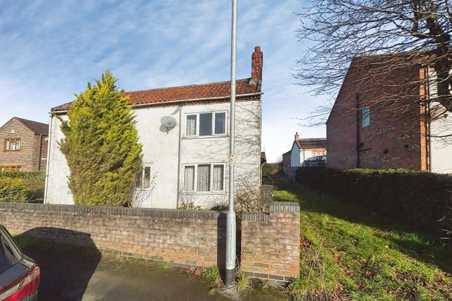 2-bed house on 12, Sands Lane, Gainsborough, £145,000