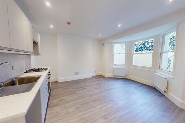 Flat to rent in Walpole Terrace, Brighton BN2