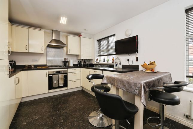 1, Lee Valley Close, ANDOVER photo 4