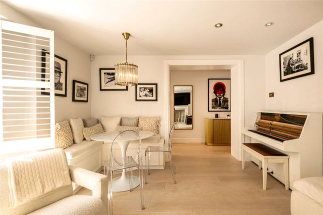 Flat A, 42, Talbot Road, London photo 3