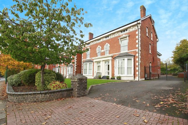 Flat for sale in Warwick Road, Solihull