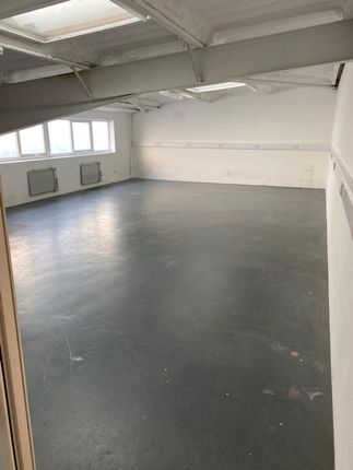 Thumbnail Warehouse to let in 43 Markfield Road, London