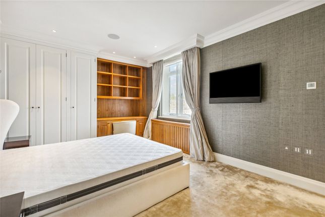Flat to rent in Hyde Park Street, Connaught Village