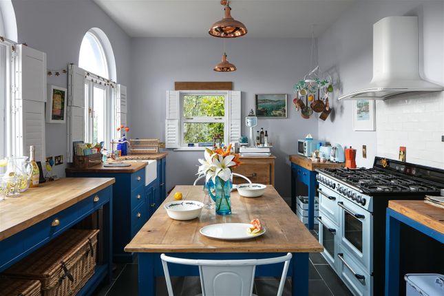 Toads Place, 8, Bull Hill, Fowey photo 3