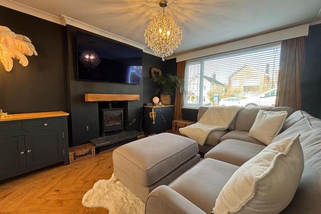 104, Denham Avenue, Llanelli photo 4