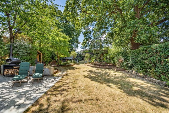 17a, Sole Farm Road, Leatherhead photo 4