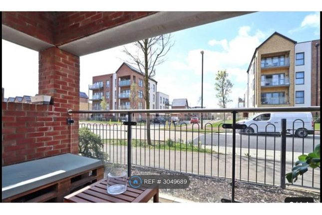 Flat, Kilby House Gambit Avenue, Oakgrove, Milton Keynes photo 3