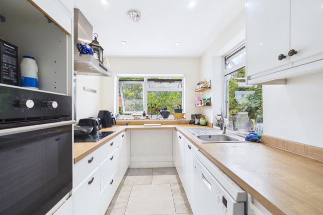 30, High Street, Hanham photo 4