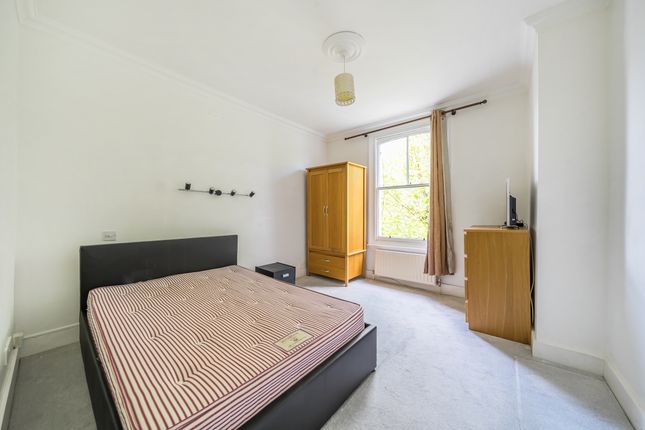 Flat to rent in Iverson Road, London