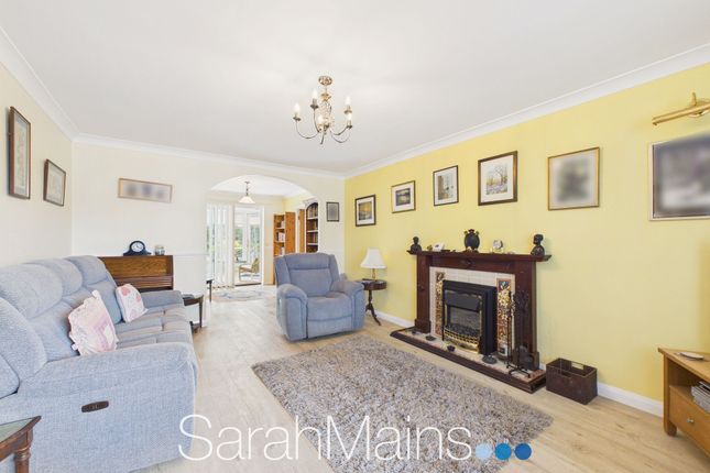 6 Hazelmere Dene, Cramlington photo 2