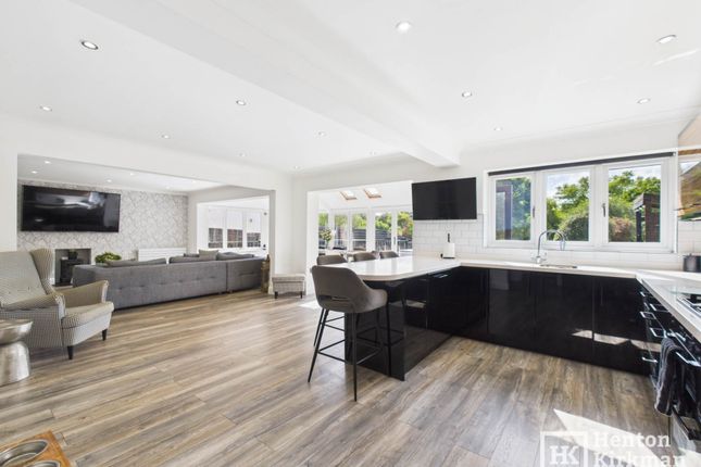 194, Noak Hill Road, Billericay photo 4