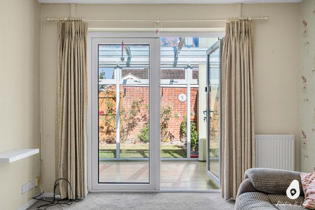 1 Shaw Close, Bicester, Oxfordshire photo 3