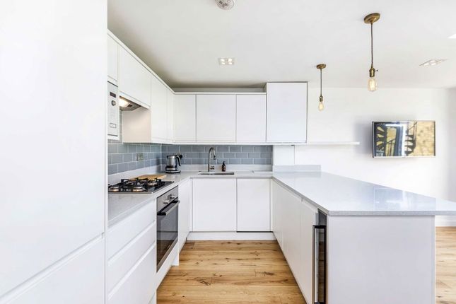 Flat G1, 12, Grange Park, London photo 2