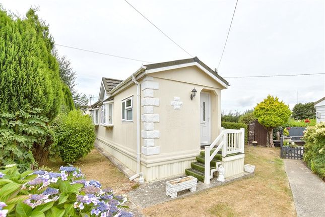 2-bed caravan on New Dover Road Capel-Le-Ferne, Folkestone, £160,000