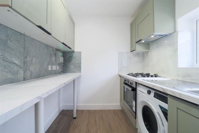 1, Grosvenor Road, Borehamwood photo 5