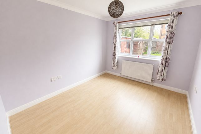 10, Celandine Close, Immingham photo 4