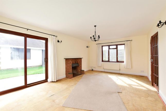 Detached bungalow to rent in Narcot Lane, Chalfont St. Giles