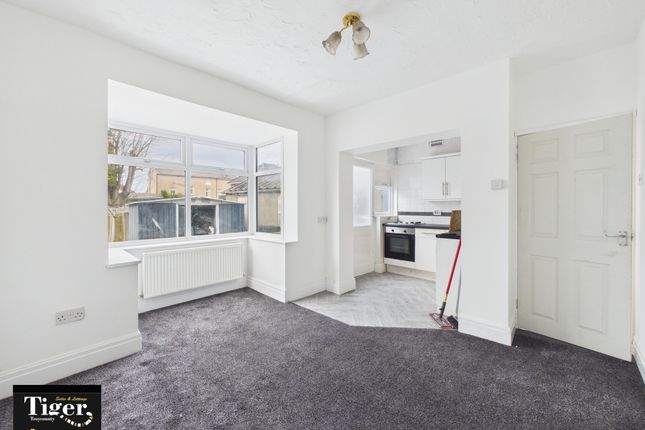 4, Kew Grove, Thornton-Cleveleys photo 4