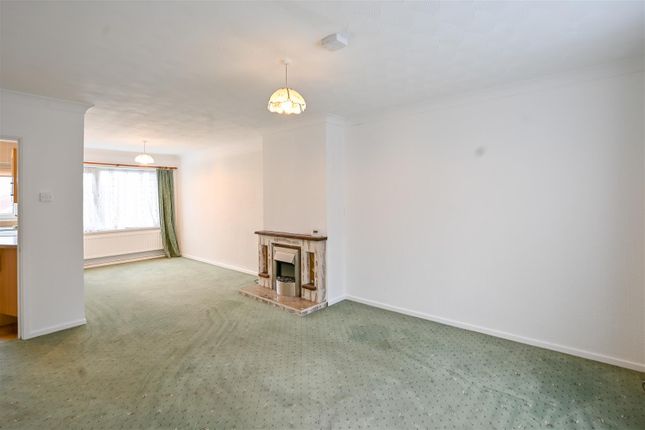 14, St. Pauls Avenue, Barry photo 3