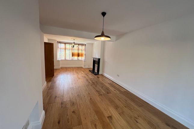 114, Cove Road, Farnborough photo 5