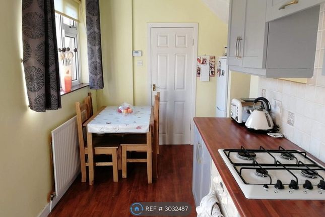 Park Lane, Royton photo 5