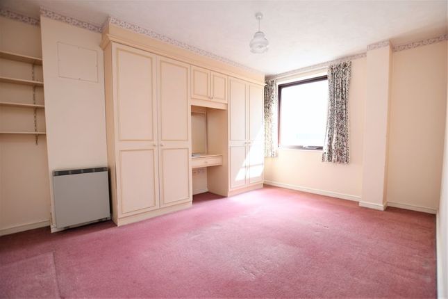 Flat for sale in Carlton Mansions North, Beach Road, Weston-Super-Mare