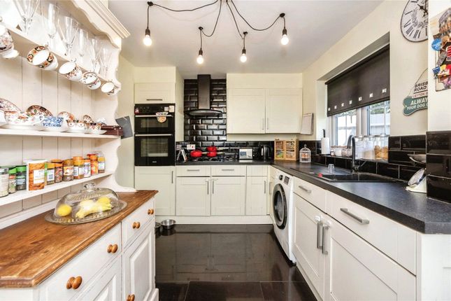 1A,, Cresthill Avenue, Essex photo 4