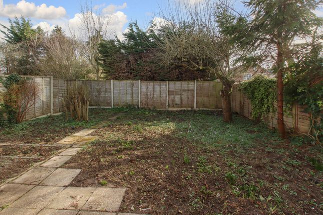 26, Tannsmore Close, Hemel Hempstead photo 4
