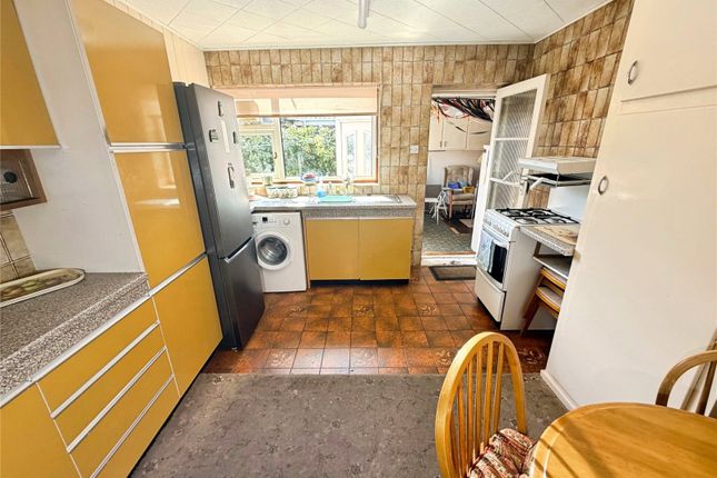 7, Newfields Avenue, Doncaster photo 2