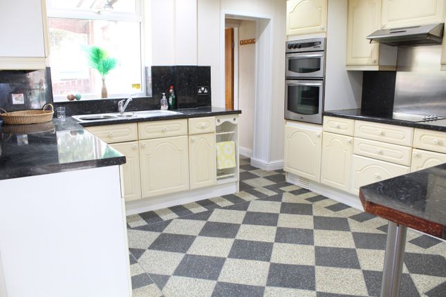 6, Hilcote Lane, Alfreton photo 5