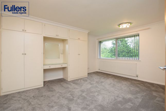 5, Village Road, Enfield photo 5