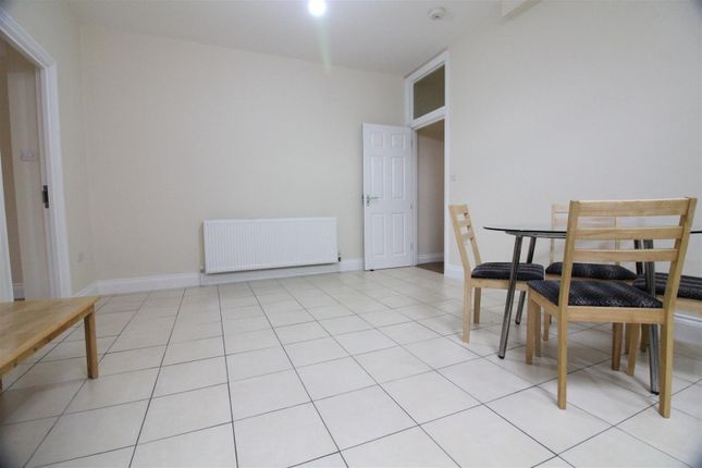 44g9, Bulstrode Avenue, Hounslow photo 3
