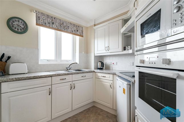 Flat 38, Mulberry Court,, Bedford Road, London photo 2