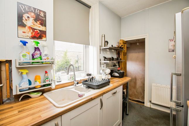 9, Byron Street, Sowerby Bridge photo 4