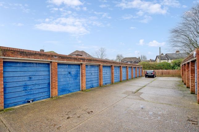 4 Rowan House, Blind Lane, Bourne End photo 2