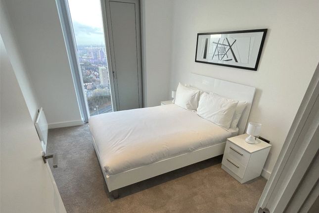 South Tower, Manchester photo 3