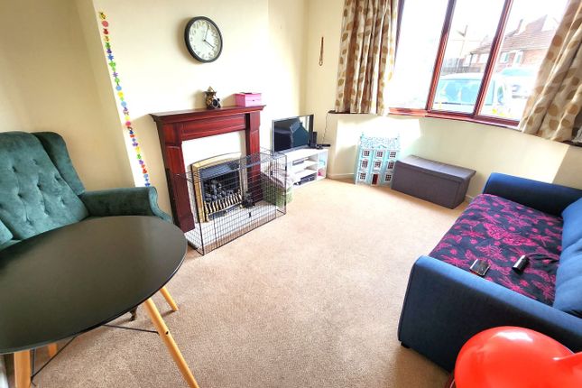 37, Hall Road, Leicester photo 4