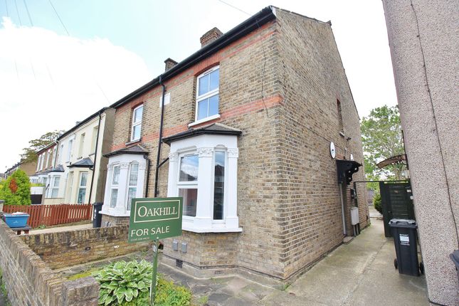Thumbnail Flat for sale in Cambridge Road, Hounslow