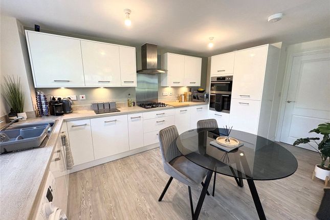 7, Mallard Court, Stratford-upon-Avon photo 3