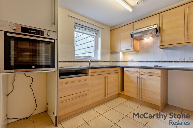 45 Cherrett Court, Ringwood Road, Ferndown photo 4