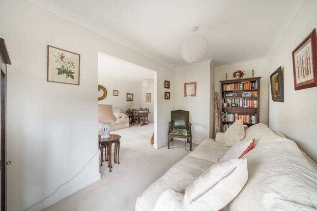 Chairmans Walk, Denham Garden Village photo 4