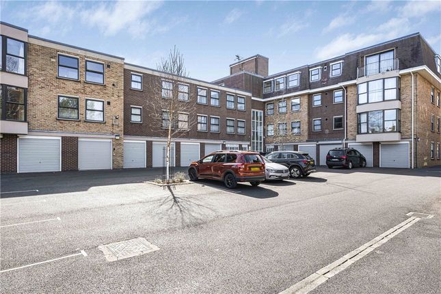 2-bed flat on Flat 11, Murray Court, 80, Banbury Road, Oxfordshire, £759,500