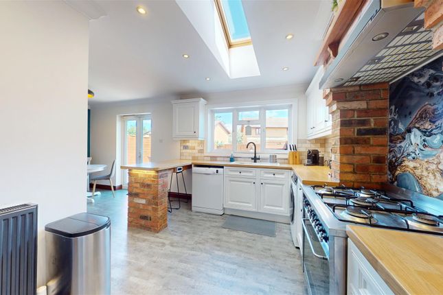 15, Orne Gardens, Milton Keynes photo 4