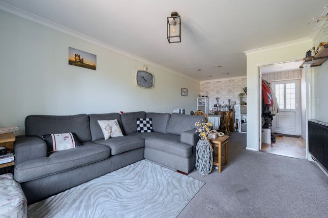 12 Birch Avenue, Stowmarket photo 4