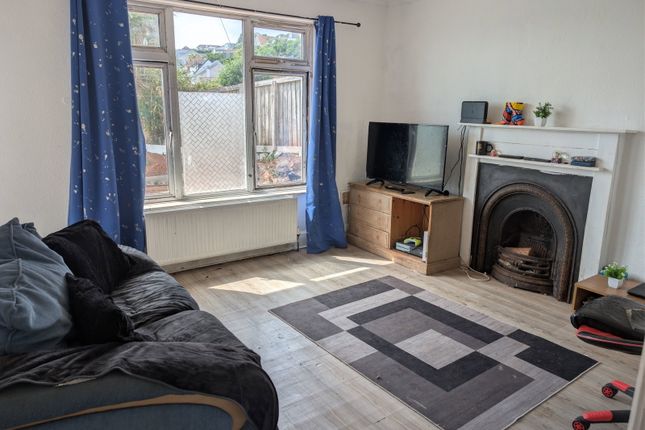 18, Pines Road, Paignton photo 2