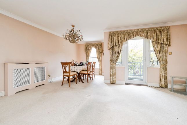 Flat 7, Aurora Court 14A`,, Sunset Avenue, Woodford Green photo 2