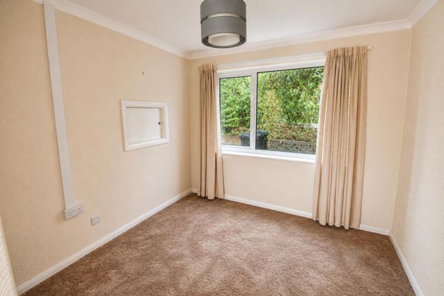 21, Greenfield Park, Portishead photo 4