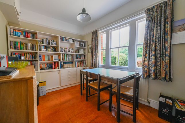 Hazelbank, Leigh Lane, Wimborne photo 4