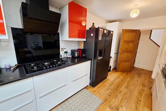 9, The Glen, ENFIELD photo 4